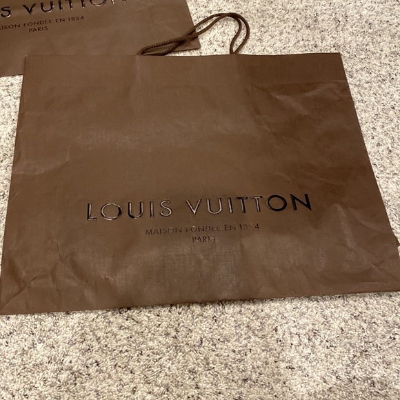 Louis Vuitton LV large brown paper gift tote shopping bags - Picture 5 of 10